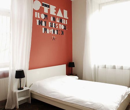 Red Kurka Apartments Краков Экстерьер фото