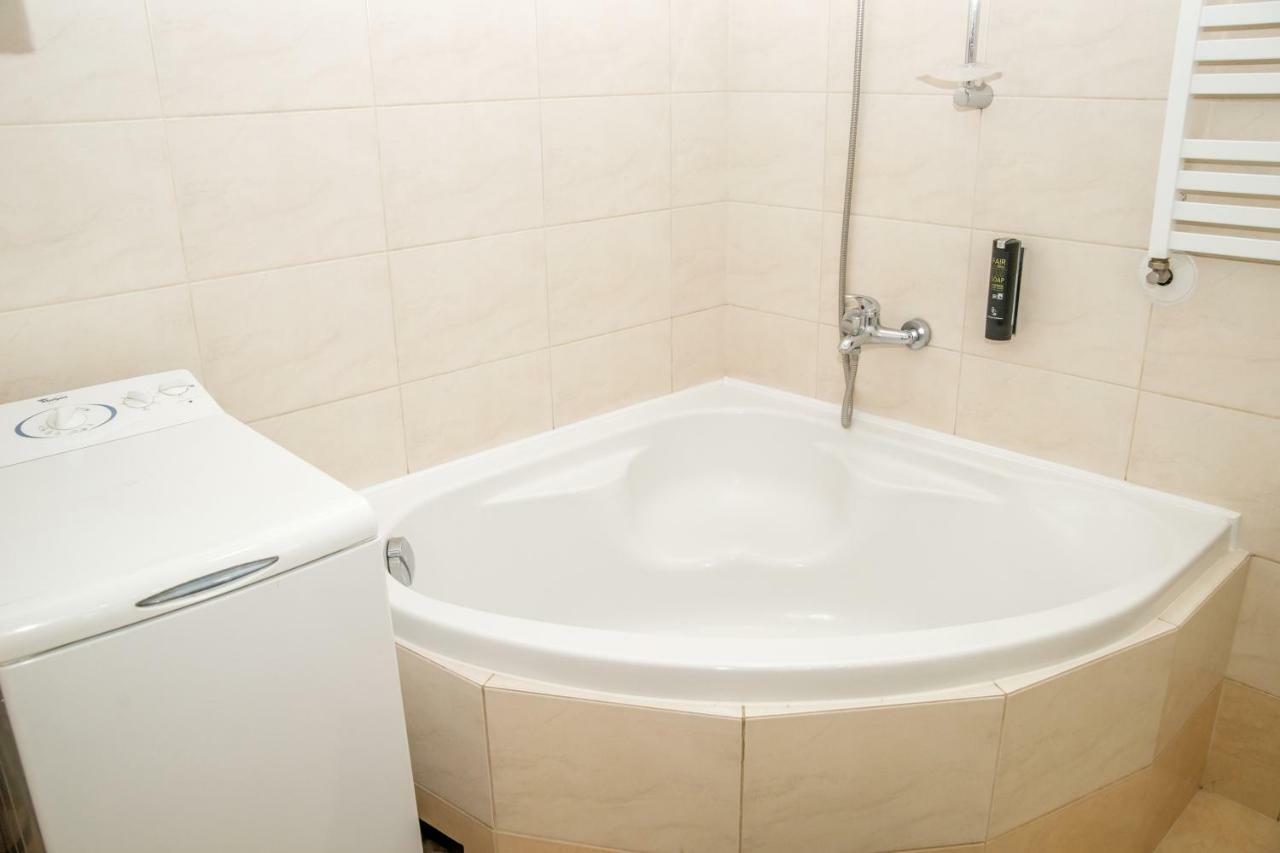 Red Kurka Apartments Краков Экстерьер фото